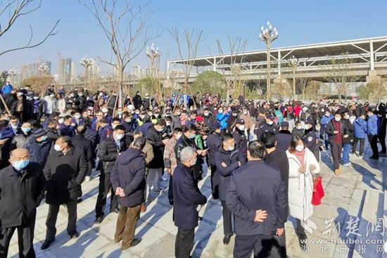 地鐵開通當(dāng)日。_副本.jpg.jpg